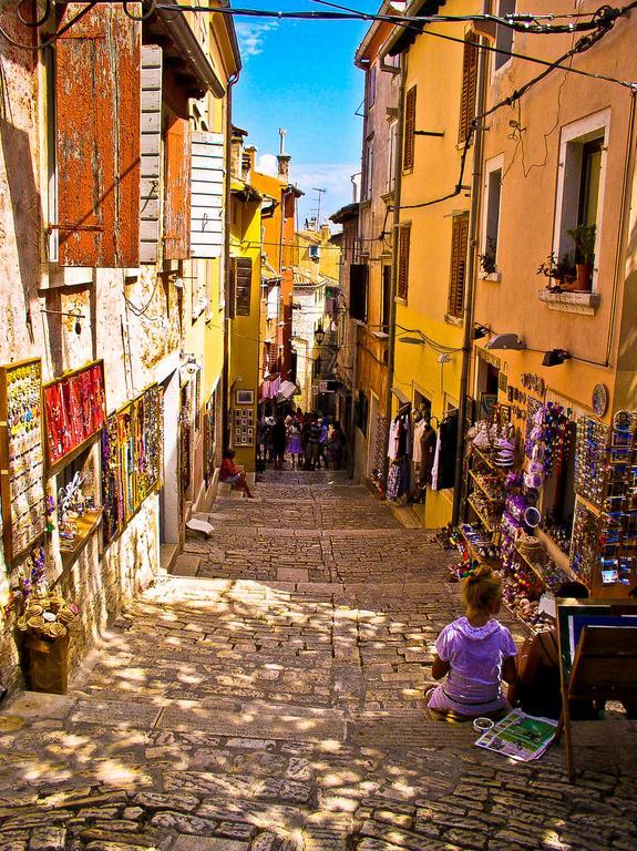 Duplex Apartment Camelia In Charming Old Town Rovinj Exterior photo
